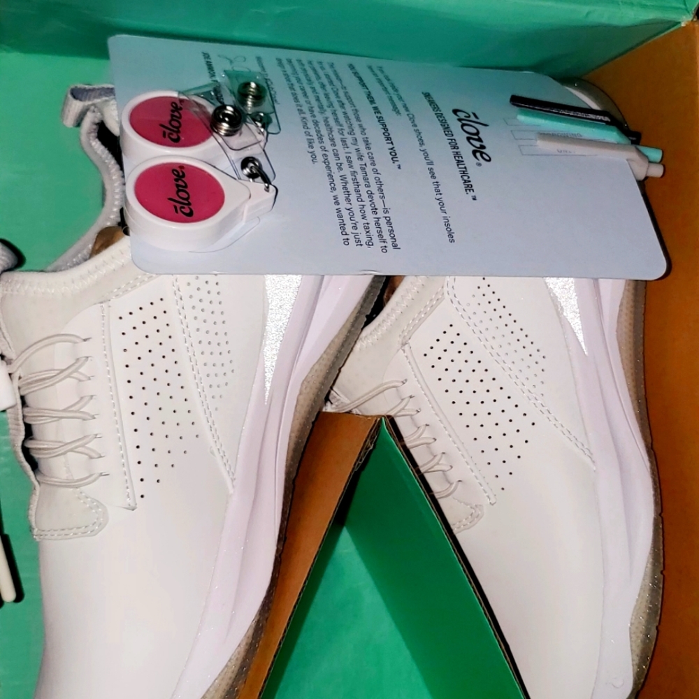 Clove Brrilliant White